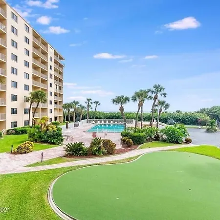 Canaveral Towers Resort-Beach, Surf, Rocket Launches
